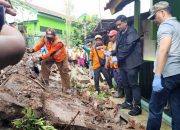 Pemimpin Sigap, Warga Bahagia: Gotong Royong Bersama Usai Bencana di Metro