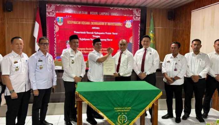 Perkuat Tata Kelola Pemerintahan yang Baik,  Pemkab dan Kejari Pesibar adakan MoU