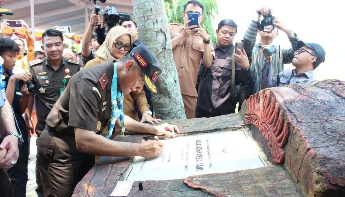 Kolaborasi Kejari–Pemkab Lampung Timur: Panen Raya Bukti Dukungan bagi Petani