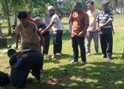 Antusias Warga Lubai Ulu Saksikan Penyembelihan Hewan Kurban di Kantor Camat
