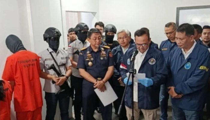 Modus Baru Narkotika Terungkap: 170 Cartridge Vape Berisi Etomidate Disita di Batam