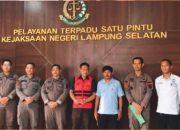 Diduga Selewengkan Dana Desa, SR Ditahan Kejari Lampung Selatan Selama 20 Hari